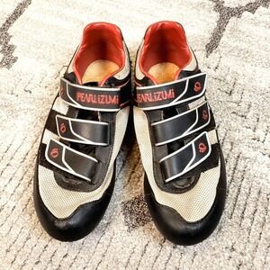 Pearl Izumi Bicycle Shoes size 40